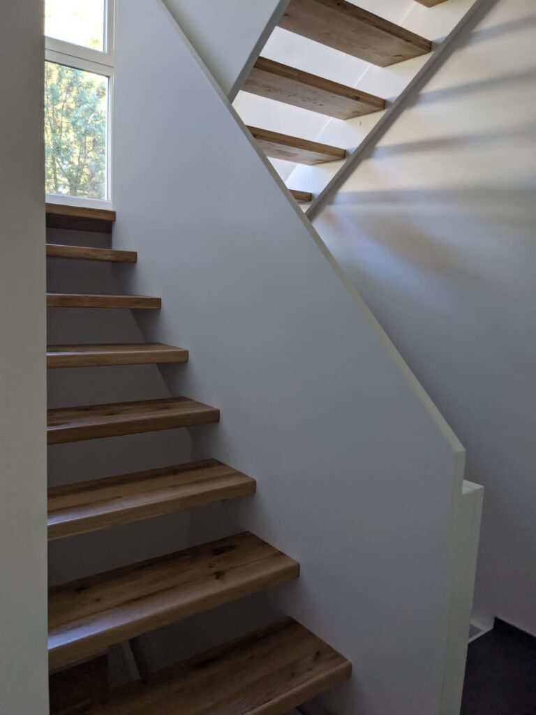 Massiv-holztreppen