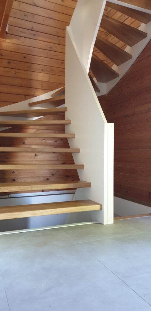 Massiv-holztreppen